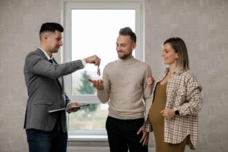 Conseils pratiques pour réussir son premier achat immobilier