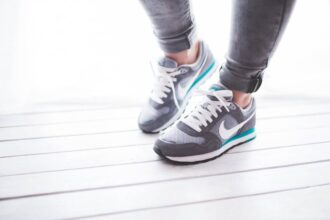 Sélection de sneakers féminines tendance et stylées