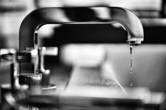 Critères essentiels pour choisir un plombier à Toulouse