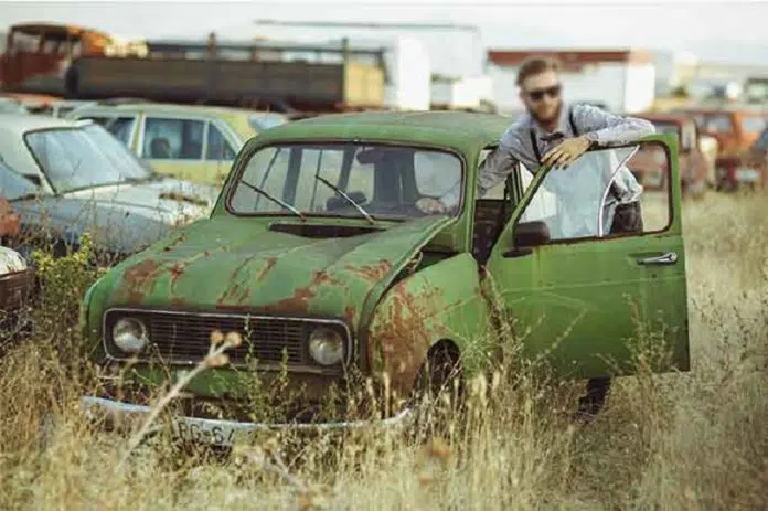 Comment résilier l’assurance auto d’une voiture qui ne roule plus