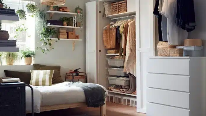 Fabriquez votre lit avec rangement Ikea sur mesure à partir d'un meuble