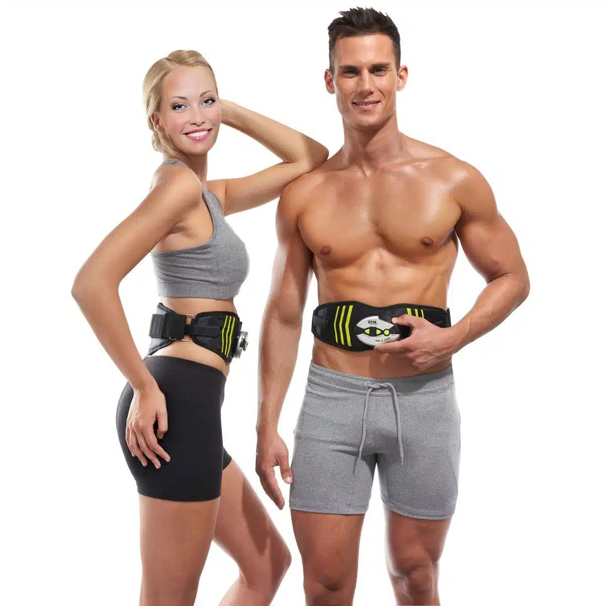 Deux sportifs portant leur ceinture d'électrostimulation