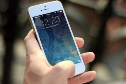 Des smartphones améliorent la qualité de vie et l'autonomie des seniors