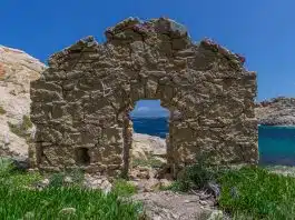 Le GR20, la randonnée mythique en Corse Porte sur le GR20 en Corse