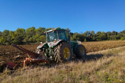 La charrue et ses pièces détachées : des éléments précieux pour le labourage des champs
