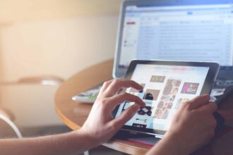Marketplace en ligne avec divers produits et services disponibles