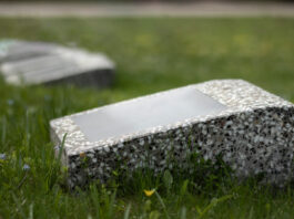 Pourquoi faire le choix de la céramique pour une plaque funéraire ? Pourquoi faire le choix de la céramique pour une plaque funéraire ?